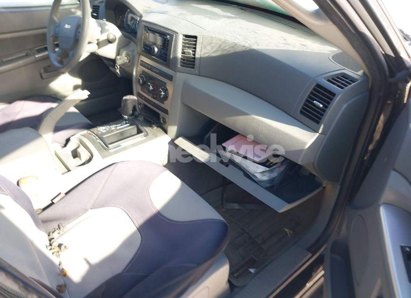 Photo 5 of 2007 Jeep Grand CHEROKEE LAREDO (VIN 1J8GR48K07C626134)