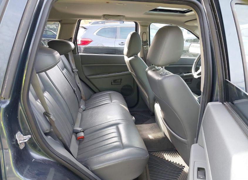 Photo 8 of 2007 Jeep Grand CHEROKEE LAREDO (VIN 1J8GR48K07C692330)