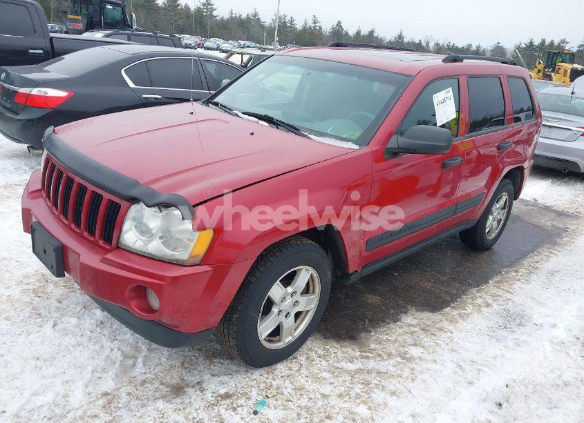 Photo 2 of 2005 Jeep Grand CHEROKEE LAREDO (VIN 1J8GR48K15C676487)