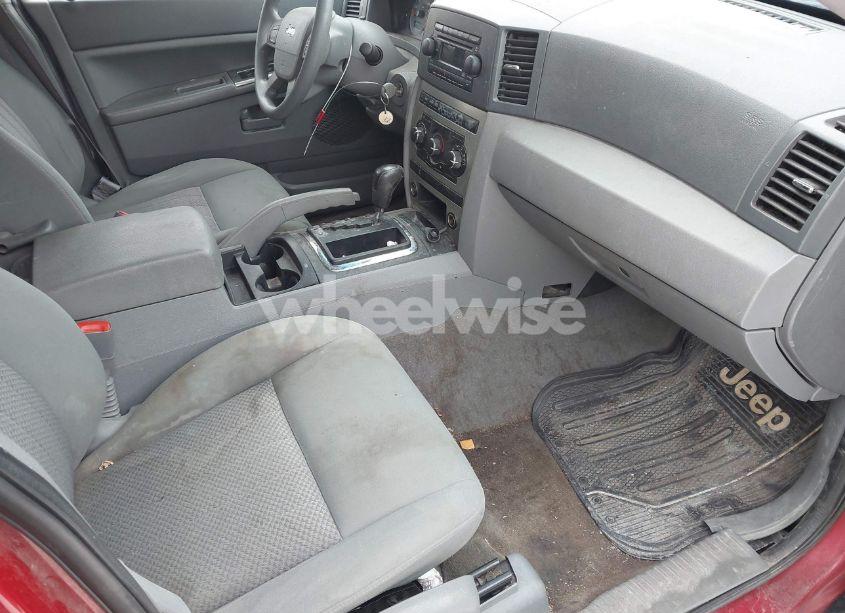 Photo 5 of 2005 Jeep Grand CHEROKEE LAREDO (VIN 1J8GR48K15C676487)