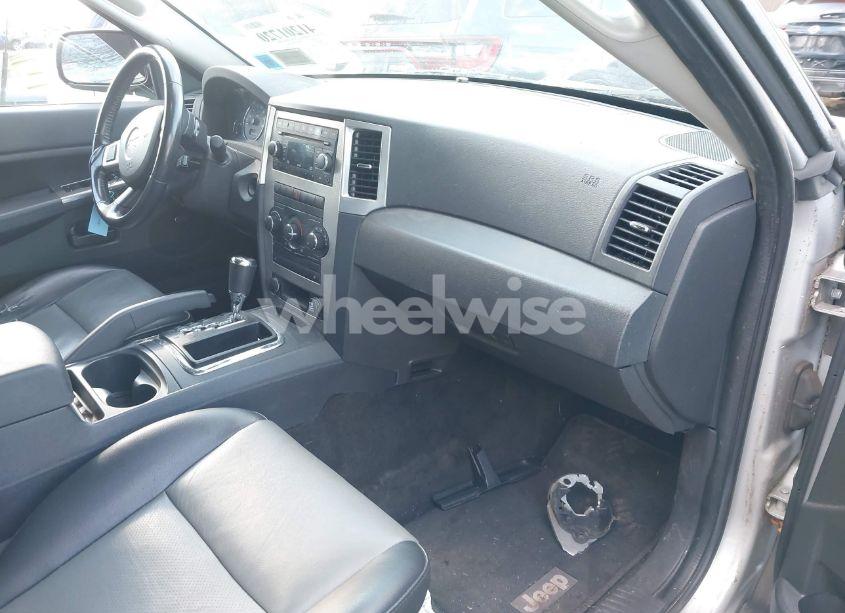 Photo 5 of 2008 Jeep Grand CHEROKEE LAREDO (VIN 1J8GR48K18C214239)