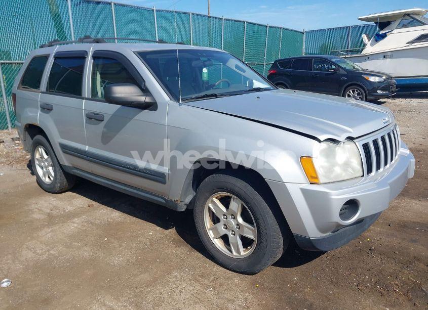 2005 Jeep Grand CHEROKEE LAREDO (VIN 1J8GR48K25C667992) main photo
