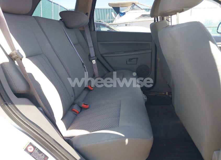 Photo 8 of 2005 Jeep Grand CHEROKEE LAREDO (VIN 1J8GR48K25C667992)