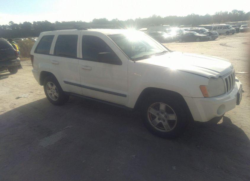 2007 Jeep Grand CHEROKEE LAREDO (VIN 1J8GR48K27C556149) main photo