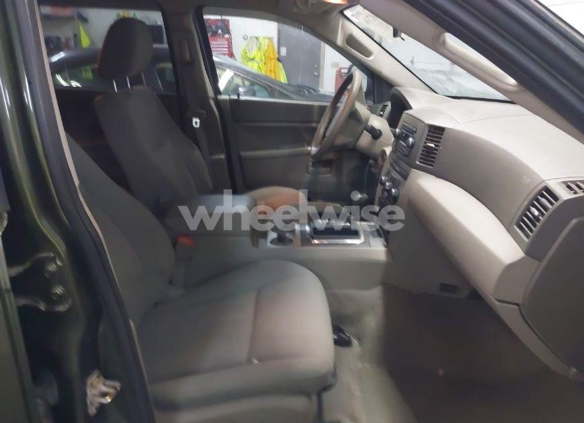 Photo 5 of 2007 Jeep Grand CHEROKEE LAREDO (VIN 1J8GR48K27C597073)