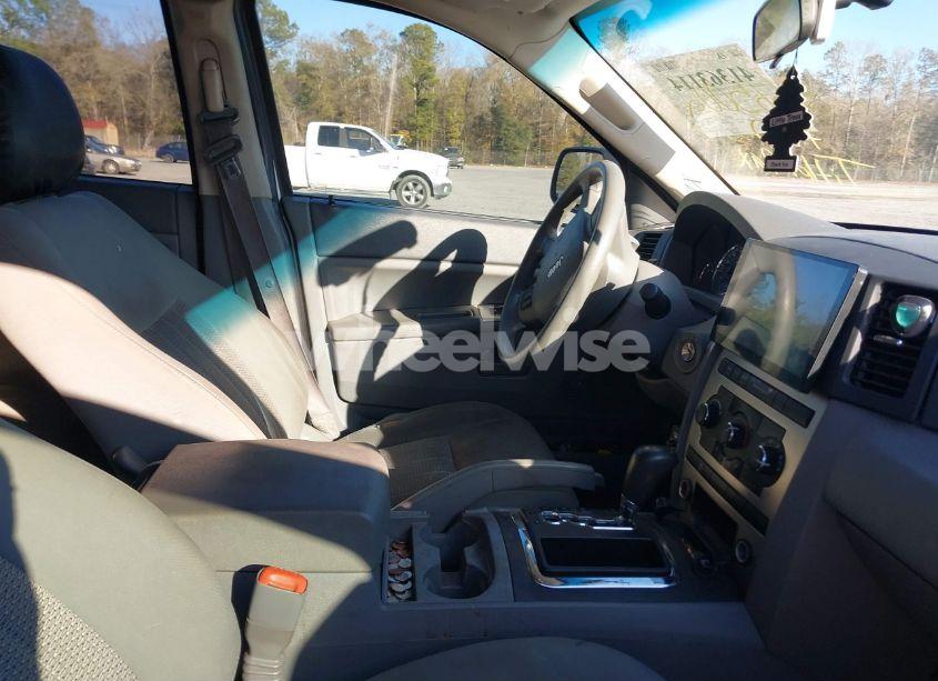 Photo 5 of 2007 Jeep Grand CHEROKEE LAREDO (VIN 1J8GR48K27C665002)