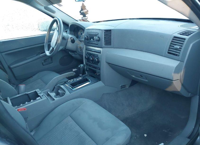 Photo 5 of 2007 Jeep Grand CHEROKEE LAREDO (VIN 1J8GR48K27C682463)