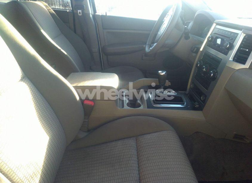Photo 5 of 2008 Jeep Grand CHEROKEE LAREDO (VIN 1J8GR48K28C164189)