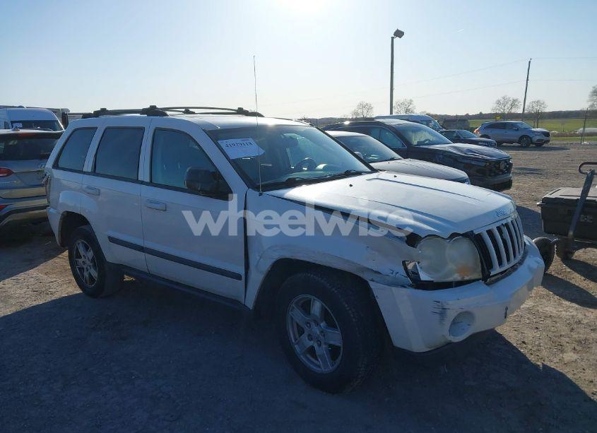 2007 Jeep Grand CHEROKEE LAREDO (VIN 1J8GR48K37C525797) main photo