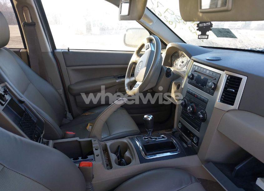 Photo 5 of 2008 Jeep Grand CHEROKEE LAREDO (VIN 1J8GR48K38C236520)