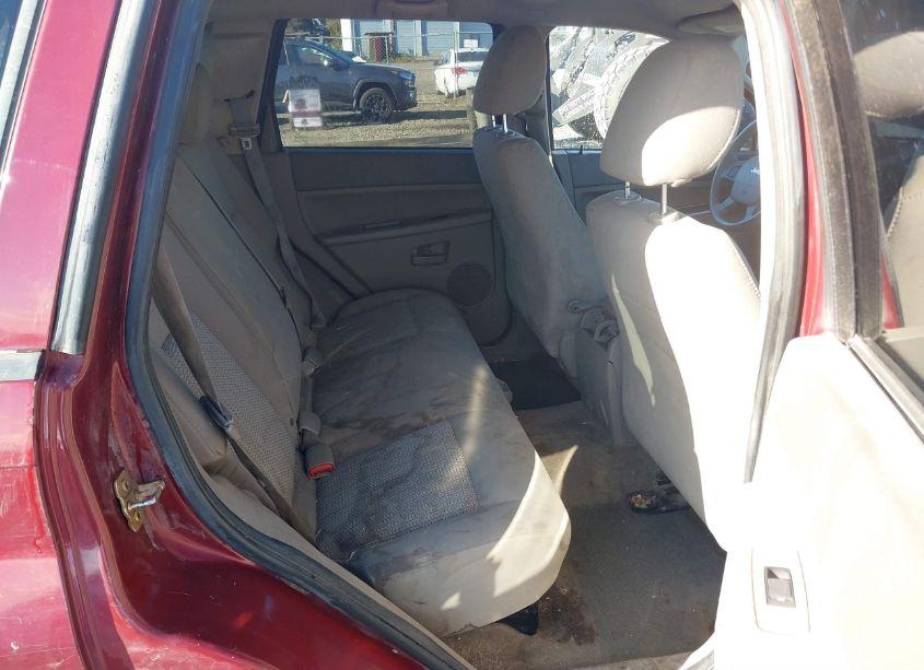 Photo 8 of 2007 Jeep Grand CHEROKEE LAREDO (VIN 1J8GR48K47C518860)