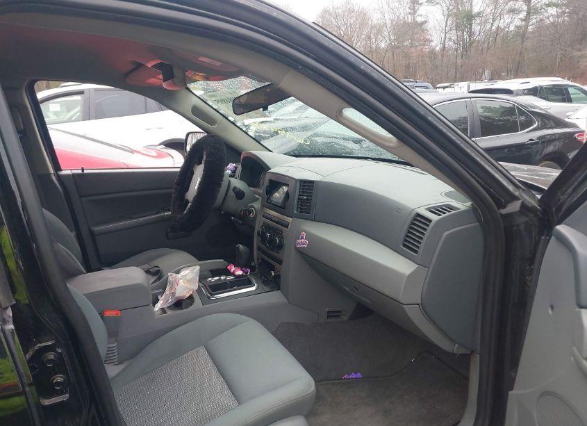 Photo 5 of 2007 Jeep Grand CHEROKEE LAREDO (VIN 1J8GR48K67C665830)