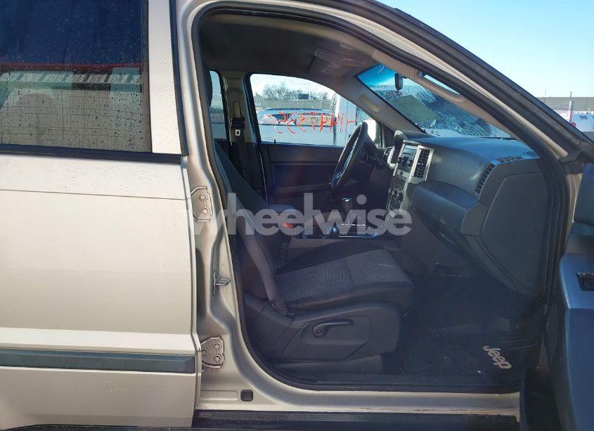 Photo 5 of 2008 Jeep Grand CHEROKEE LAREDO (VIN 1J8GR48K78C231983)