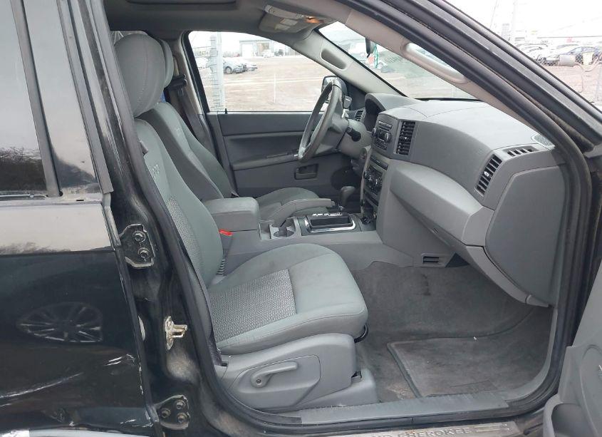 Photo 5 of 2007 Jeep Grand CHEROKEE LAREDO (VIN 1J8GR48K87C628553)