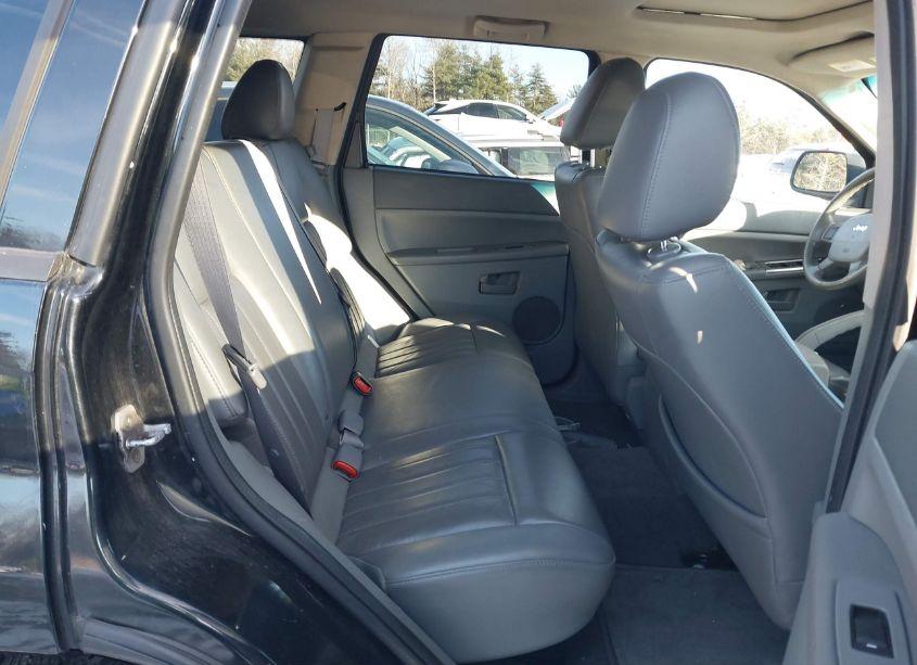 Photo 8 of 2007 Jeep Grand CHEROKEE LAREDO (VIN 1J8GR48K97C673985)