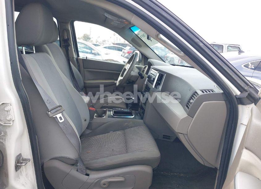 Photo 5 of 2008 Jeep Grand CHEROKEE LAREDO (VIN 1J8GR48K98C219415)