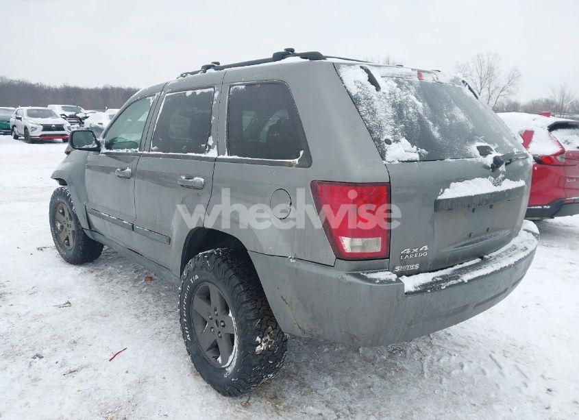 Photo 3 of 2008 Jeep Grand CHEROKEE LAREDO (VIN 1J8GR48KX8C115645)