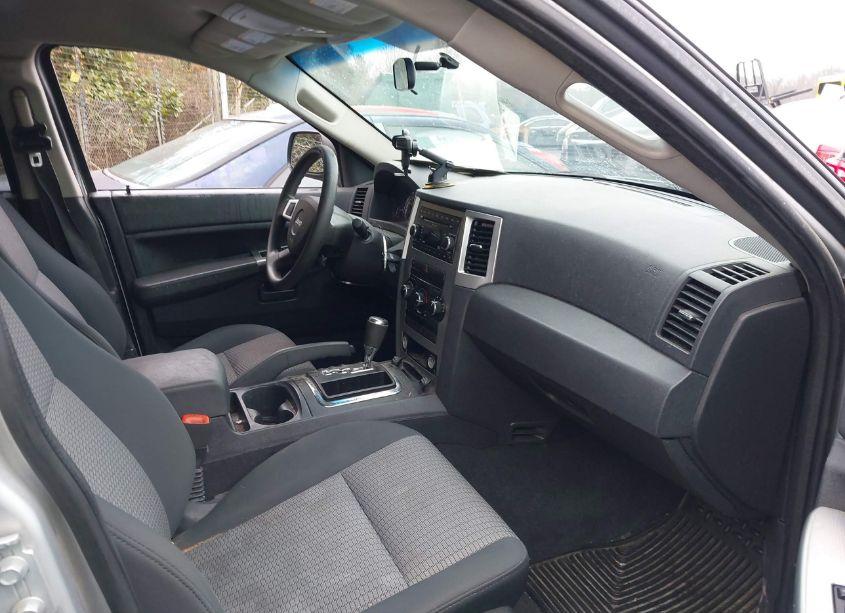 Photo 5 of 2008 Jeep Grand CHEROKEE LAREDO (VIN 1J8GR48KX8C176459)