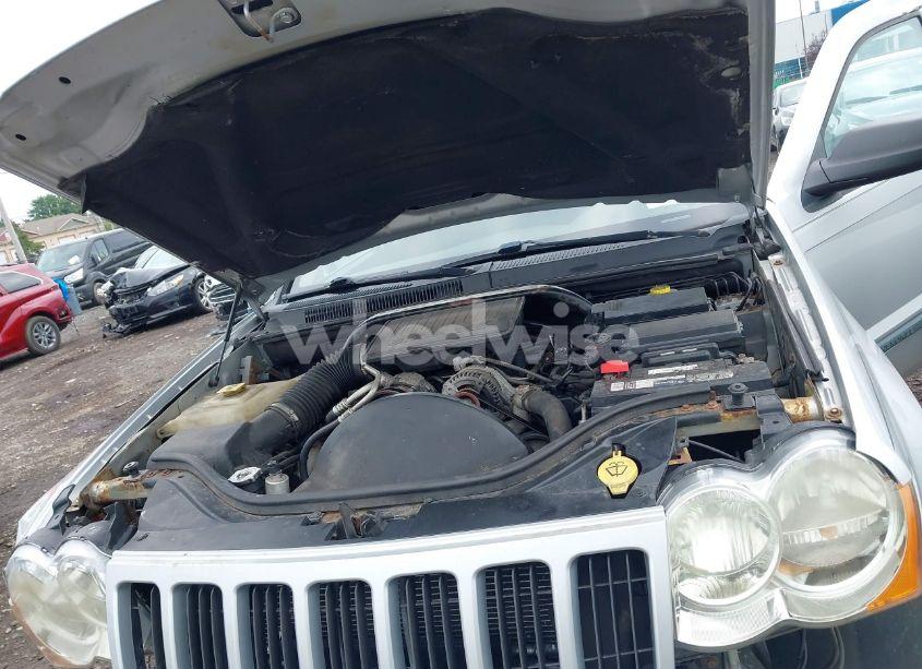 Photo 10 of 2009 Jeep Grand CHEROKEE LAREDO (VIN 1J8GR48KX9C510233)