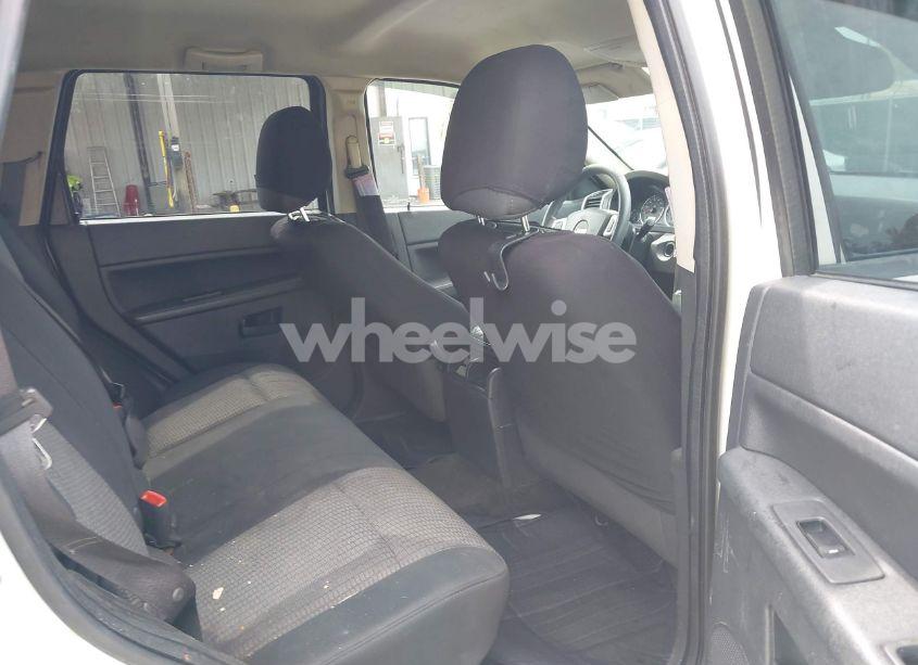 Photo 8 of 2008 Jeep Grand CHEROKEE LAREDO (VIN 1J8GS48K88C113512)