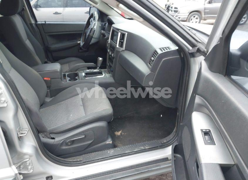 Photo 5 of 2008 Jeep Grand CHEROKEE LAREDO (VIN 1J8GS48KX8C113771)