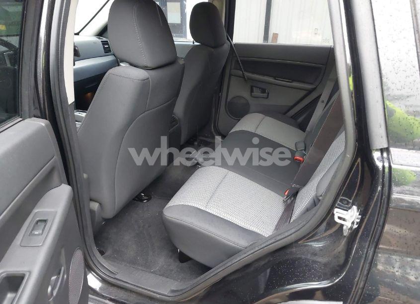 Photo 8 of 2008 Jeep Grand CHEROKEE LAREDO (VIN 1J8GS48KX8C241525)