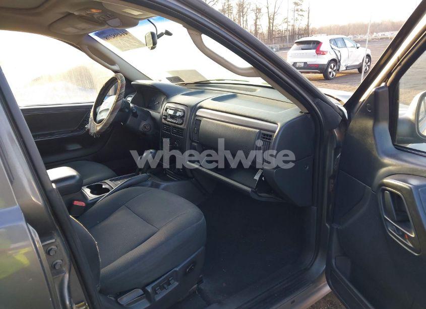 Photo 5 of 2002 Jeep Grand CHEROKEE LAREDO (VIN 1J8GW48S22C233592)