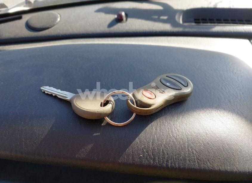 Photo 11 of 2004 Jeep Grand CHEROKEE OVERLAND (VIN 1J8GW68J94C138369)