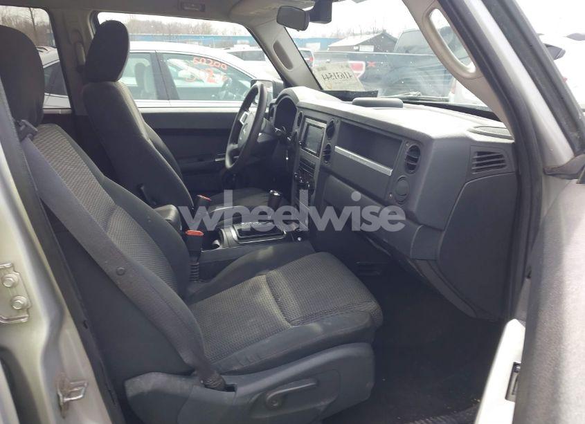 Photo 5 of 2008 Jeep Commander SPORT (VIN 1J8HG48K58C210513)