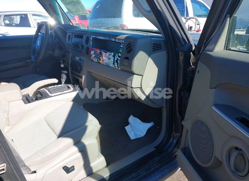 Photo 5 of 2006 Jeep Commander (VIN 1J8HG48KX6C195357)