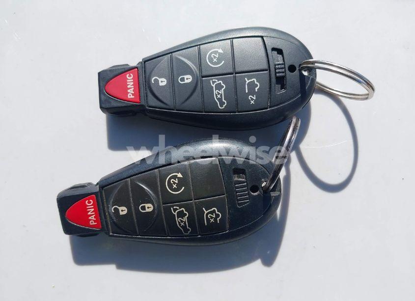 Photo 11 of 2008 Jeep Commander OVERLAND (VIN 1J8HG682X8C140924)