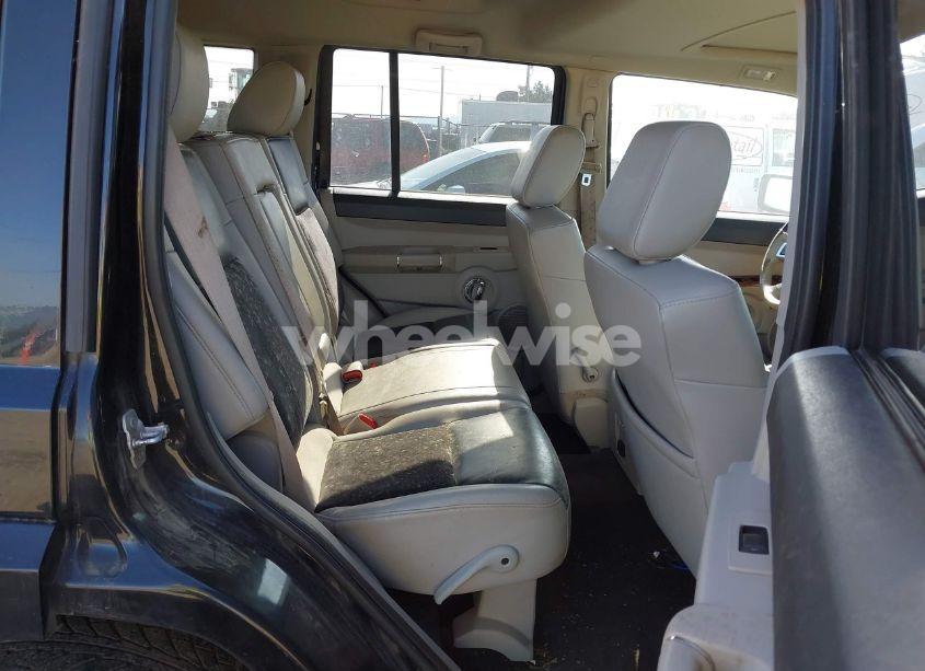 Photo 8 of 2008 Jeep Commander OVERLAND (VIN 1J8HG682X8C140924)