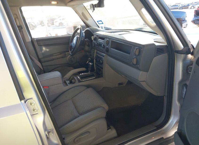 Photo 5 of 2007 Jeep Commander SPORT (VIN 1J8HH48K27C670112)