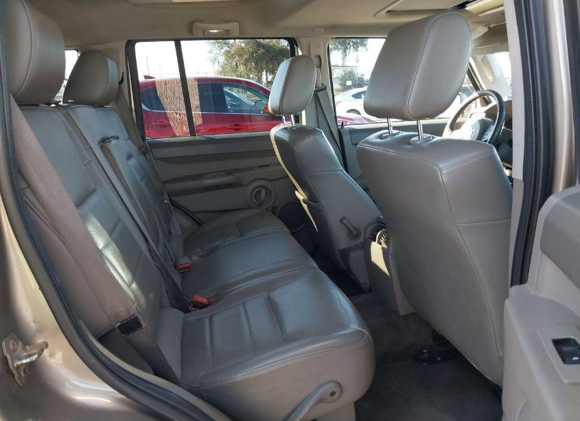 Photo 8 of 2006 Jeep Commander (VIN 1J8HH48K76C294117)