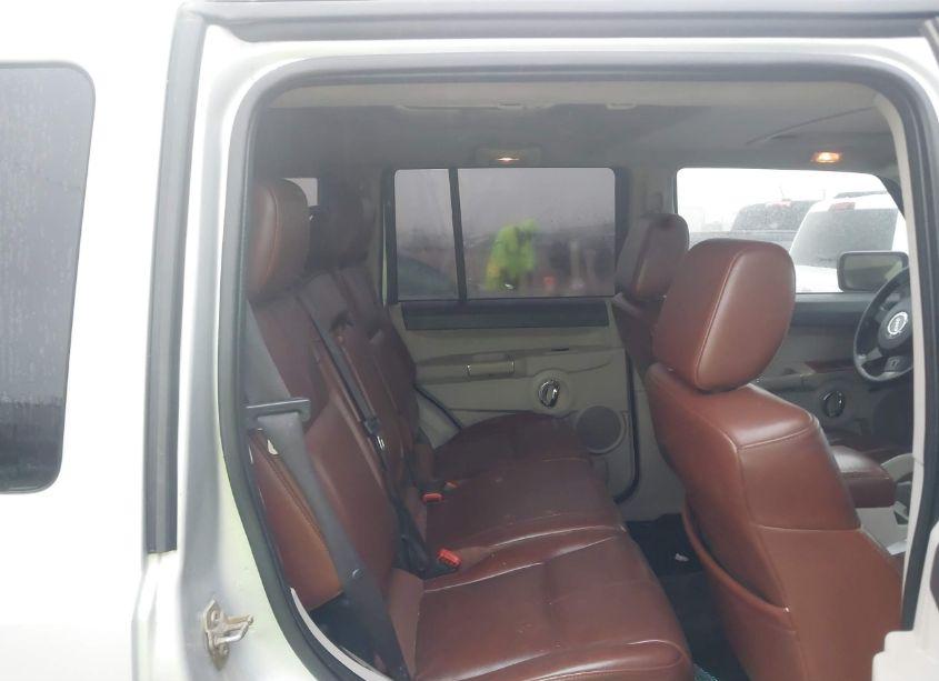 Photo 8 of 2007 Jeep Commander LIMITED (VIN 1J8HH58297C547624)