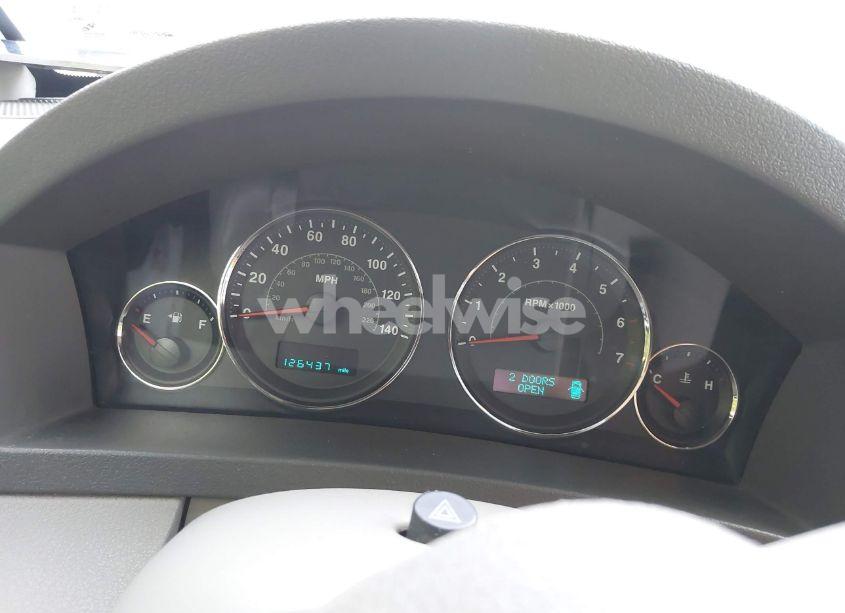 Photo 7 of 2005 Jeep Grand CHEROKEE LIMITED (VIN 1J8HR58225C639457)