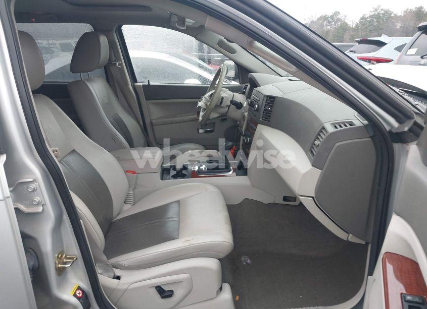 Photo 5 of 2005 Jeep Grand CHEROKEE LIMITED (VIN 1J8HR58245C643817)