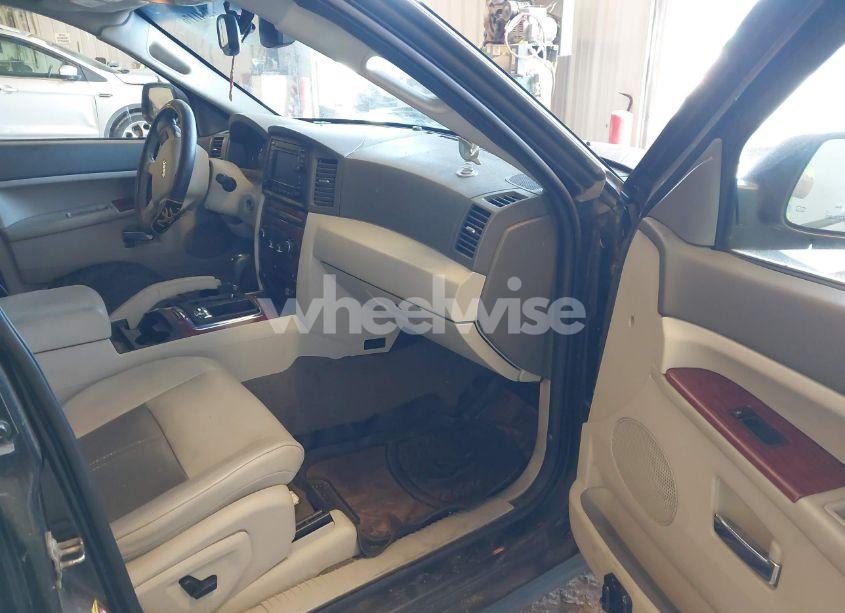 Photo 5 of 2005 Jeep Grand CHEROKEE LIMITED (VIN 1J8HR58255C589962)