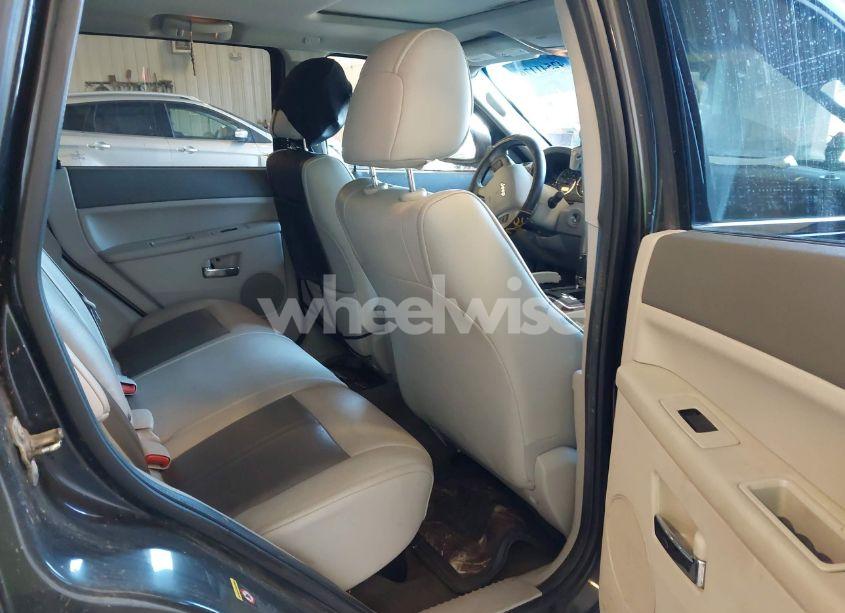 Photo 8 of 2005 Jeep Grand CHEROKEE LIMITED (VIN 1J8HR58255C589962)