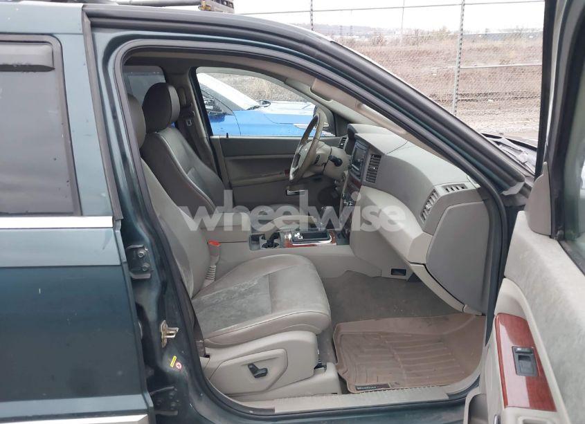 Photo 5 of 2005 Jeep Grand CHEROKEE LIMITED (VIN 1J8HR58275C551584)