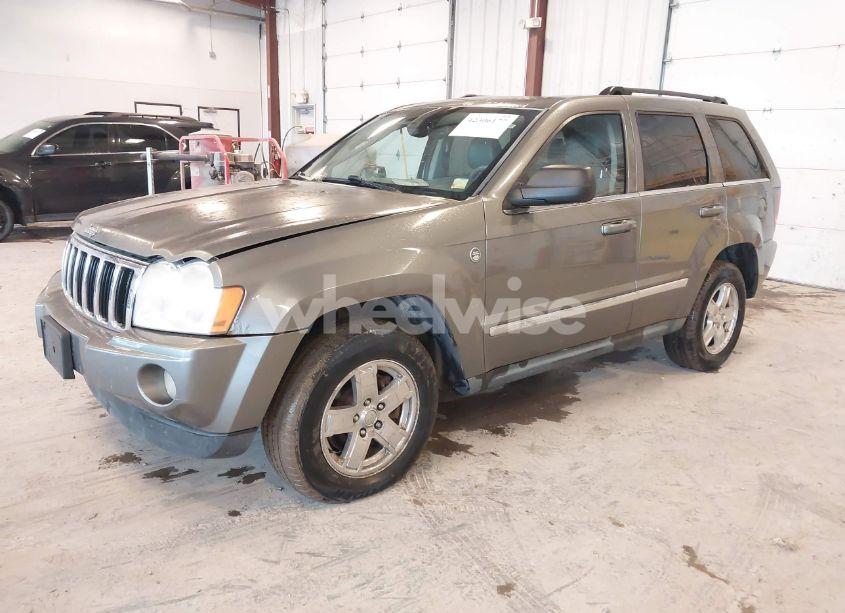 Photo 2 of 2007 Jeep Grand CHEROKEE LIMITED (VIN 1J8HR58P57C571251)