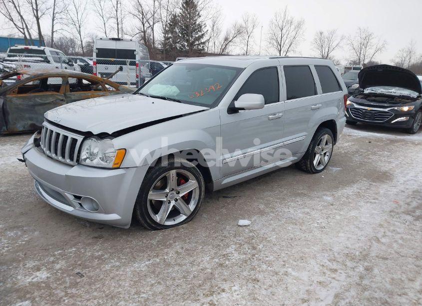 Photo 2 of 2007 Jeep Grand CHEROKEE SRT8 (VIN 1J8HR783X7C632392)
