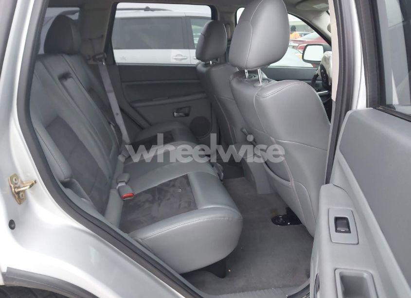 Photo 8 of 2007 Jeep Grand CHEROKEE SRT8 (VIN 1J8HR783X7C632392)