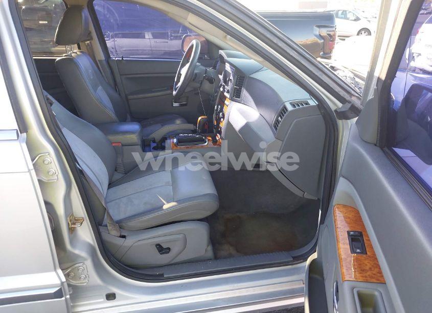 Photo 5 of 2006 Jeep Grand CHEROKEE OVERLAND (VIN 1J8HS68206C233110)