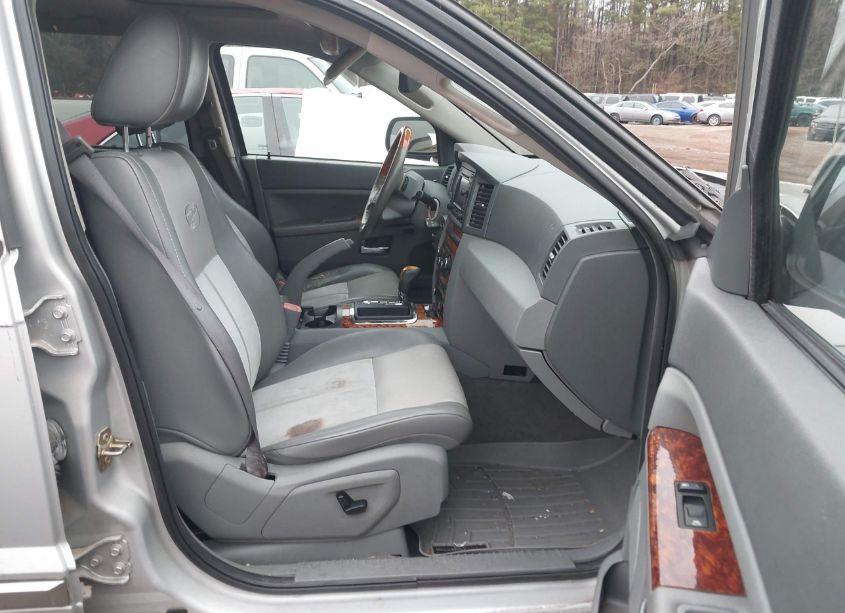 Photo 5 of 2006 Jeep Grand CHEROKEE OVERLAND (VIN 1J8HS68286C251824)