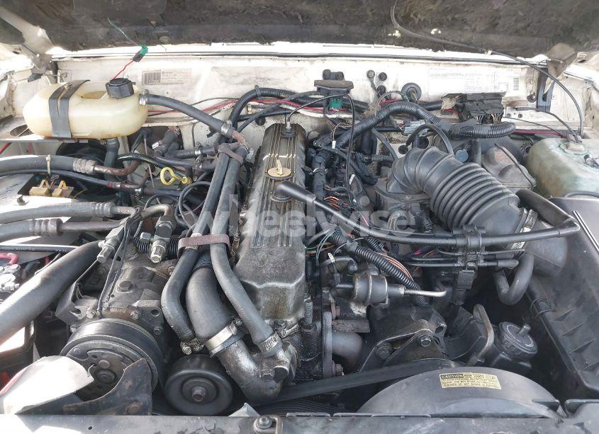 Photo 10 of 1987 Jeep Cherokee LAREDO (VIN 1JCML7849HT067780)