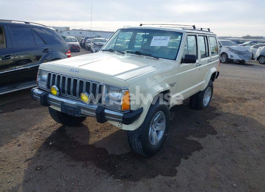 Photo 2 of 1987 Jeep Cherokee LAREDO (VIN 1JCML7849HT067780)