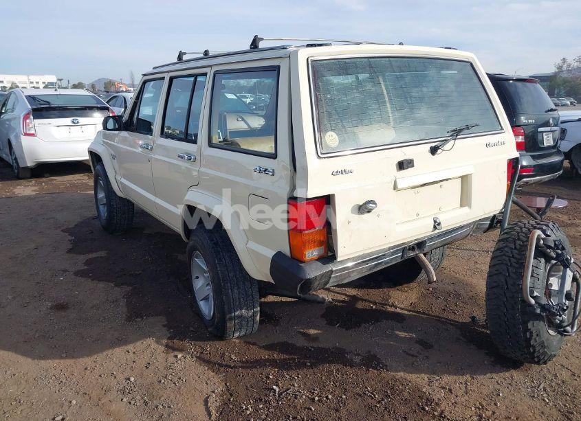 Photo 3 of 1987 Jeep Cherokee LAREDO (VIN 1JCML7849HT067780)