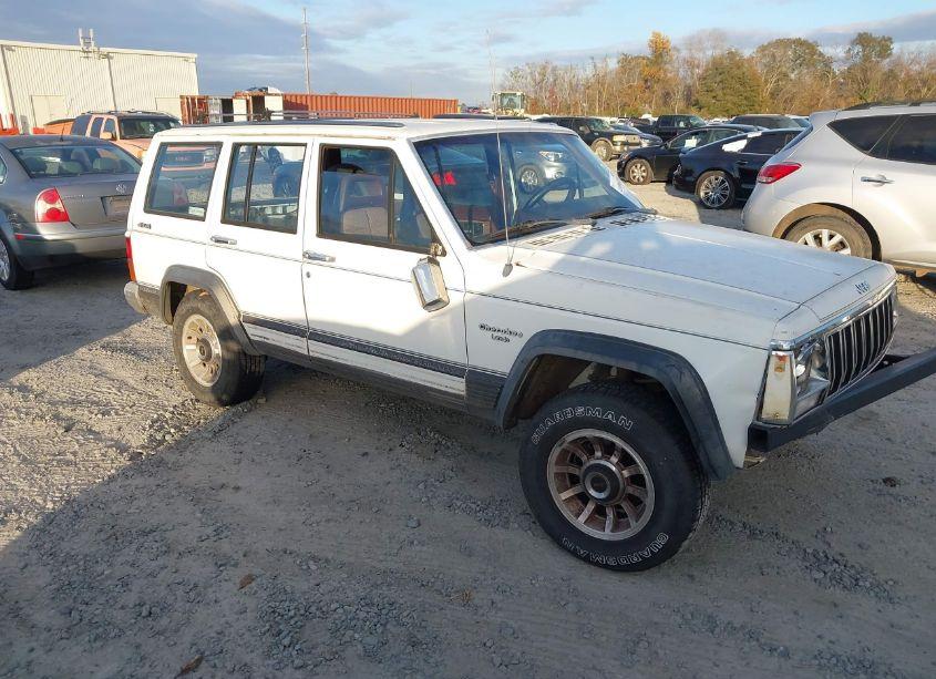 1988 Jeep Cherokee LAREDO (VIN 1JCMR7844JT143958) main photo