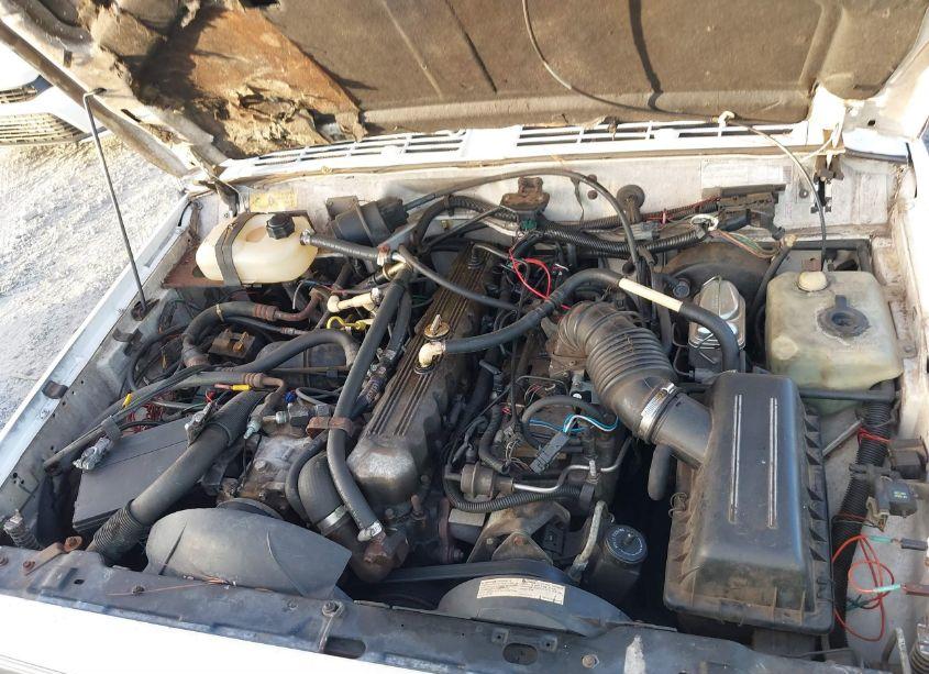 Photo 10 of 1988 Jeep Cherokee LAREDO (VIN 1JCMR7844JT143958)